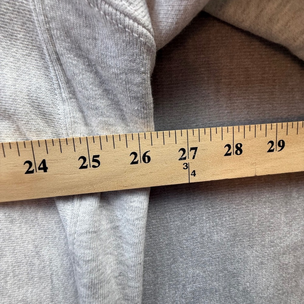 Champion Yale University Crewneck Sweatshirt XL Oatmeal Grey CS3050940 NWT Mens - Picture 2 of 5